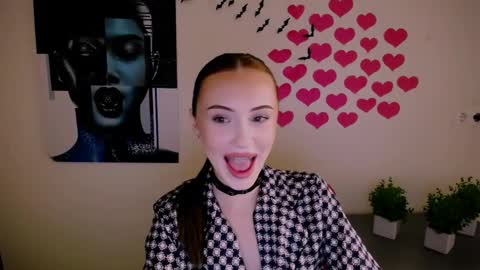 Snapshot of nikonara_ chatting on December 23, 2024, 2:17 pm nikonara_ online show from December 23, 2024, 2:17 pm