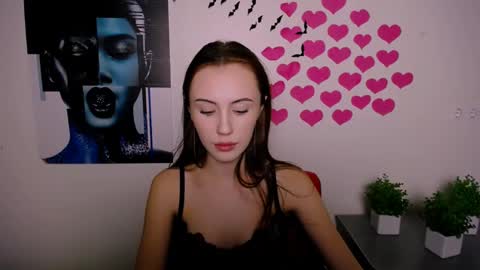 Snapshot of nikonara_ chatting on January 10, 2025, 3:37 pm nikonara_ online show from January 10, 2025, 3:37 pm