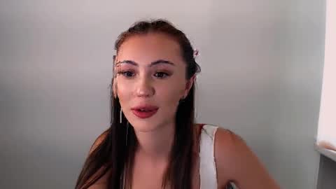 Snapshot of nikonara_ chatting on September 24, 2025, 12:19 pm nikonara_ online show from September 24, 2025, 12:19 pm