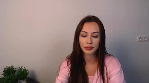 Snapshot of nikonara_ chatting on October 22, 2025, 12:05 pm nikonara_ online show from October 22, 2025, 12:05 pm