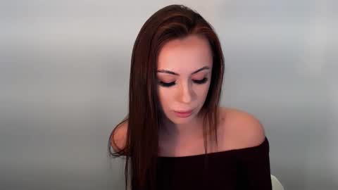 Snapshot of nikonara_ chatting on November 30, 2025, 12:42 pm nikonara_ online show from November 30, 2025, 12:42 pm