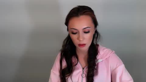 Snapshot of nikonara_ chatting on December 5, 2025, 1:20 pm nikonara_ online show from December 5, 2025, 1:20 pm