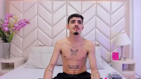 Niko Stone online show from September 21, 2025, 7:43 am