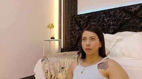 Snapshot of niky_smit chatting on March 3, 2025, 2:48 pm NIKY SMIT online show from March 3, 2025, 2:48 pm