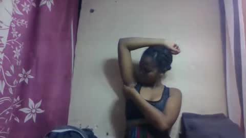 nilah online show from October 21, 2025, 2:51 pm