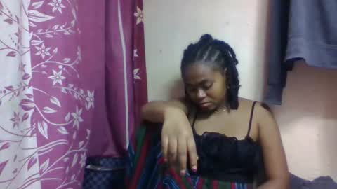 nilah online show from December 4, 2025, 6:27 pm