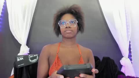 Snapshot of nilosolem12 chatting on February 10, 2025, 1:55 pm nilo solem online show from February 10, 2025, 1:55 pm