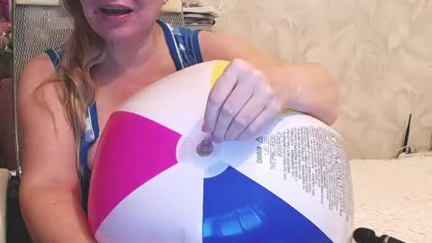 Snapshot of nimfalove chatting on December 14, 2025, 4:01 pm Nimfalove online show from December 14, 2025, 4:01 pm