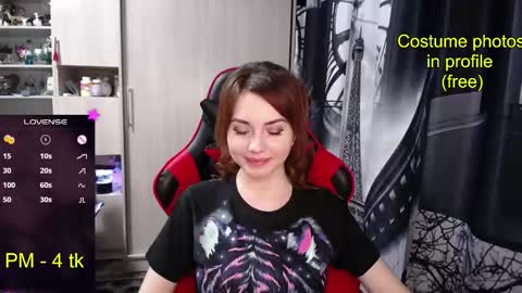 Snapshot of nimfeya chatting on November 24, 2025, 7:02 pm Nimfeya online show from November 24, 2025, 7:02 pm