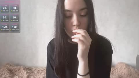 Snapshot of nimraeve chatting on September 22, 2025, 12:51 pm Mary online show from September 22, 2025, 12:51 pm