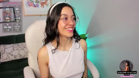 Snapshot of nina__dixon chatting on February 18, 2025, 9:09 pm Nina online show from February 18, 2025, 9:09 pm