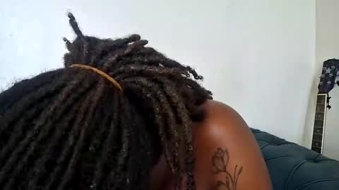 nina_bambi online show from October 7, 2025, 7:49 am