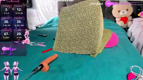 Nina Gauther  online show from October 29, 2025, 3:36 pm