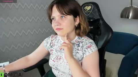 Snapshot of nina_lunaa chatting on September 13, 2025, 8:14 am nina lunaa online show from September 13, 2025, 8:14 am