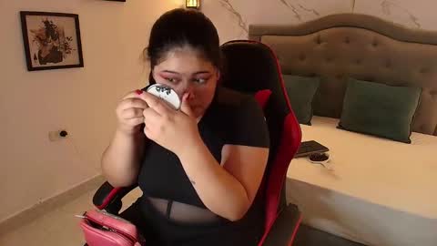 Snapshot of nina_rouge7 chatting on September 26, 2025, 9:24 am N I N A online show from September 26, 2025, 9:24 am