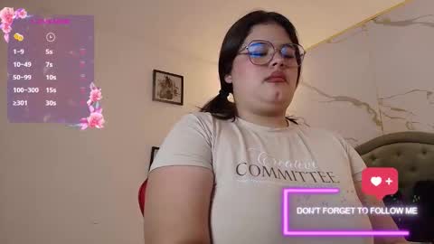 Snapshot of nina_rouge7 chatting on November 8, 2025, 1:55 pm N I N A online show from November 8, 2025, 1:55 pm