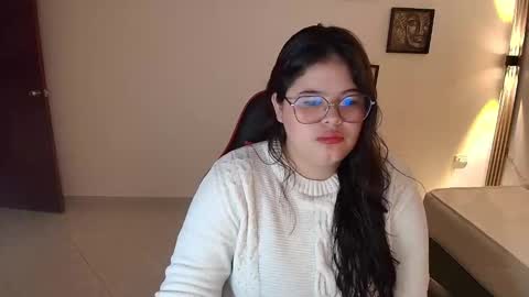 Snapshot of nina_rouge7 chatting on November 11, 2025, 12:05 pm N I N A online show from November 11, 2025, 12:05 pm