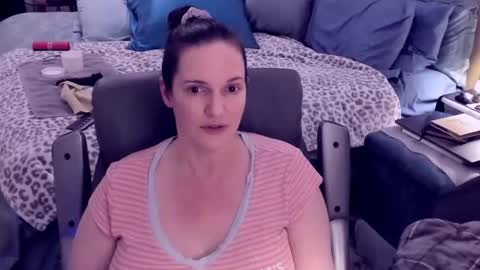 Snapshot of ninajaymes chatting on December 15, 2024, 5:13 am Nina Jaymes online show from December 15, 2024, 5:13 am