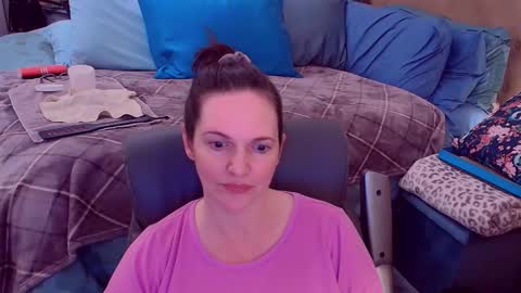 Nina Jaymes online show from December 3, 2025, 12:14 pm