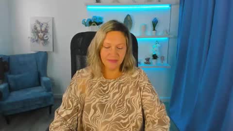 Snapshot of ninastarle chatting on September 10, 2025, 5:29 am ninastarle online show from September 10, 2025, 5:29 am