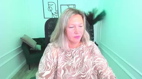Snapshot of ninastarle chatting on September 12, 2025, 4:34 am ninastarle online show from September 12, 2025, 4:34 am