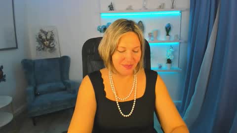 Snapshot of ninastarle chatting on October 5, 2025, 4:44 am ninastarle online show from October 5, 2025, 4:44 am