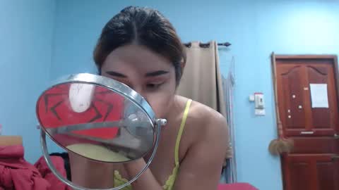 Snapshot of ninewladyboy chatting on October 4, 2025, 8:40 pm ninew online show from October 4, 2025, 8:40 pm