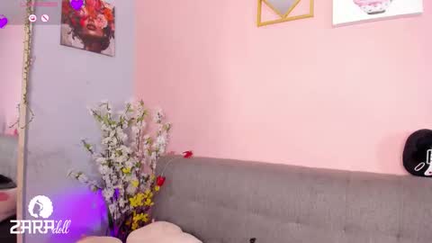 NINI  online show from September 20, 2025, 11:11 am