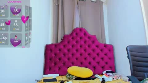 nina dee online show from January 3, 2025, 4:22 am