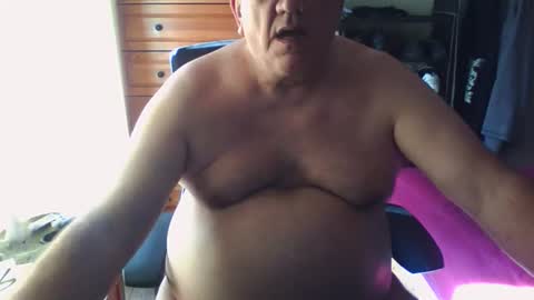 Dennis online show from October 19, 2025, 2:07 pm