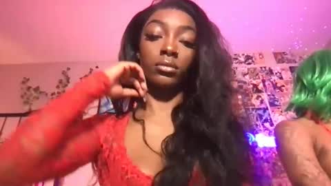 NIVIA WOLFE online show from December 14, 2024, 5:36 pm