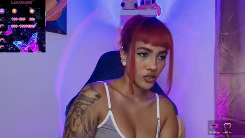 Snapshot of nix_taylor chatting on November 23, 2025, 12:10 am Nix online show from November 23, 2025, 12:10 am