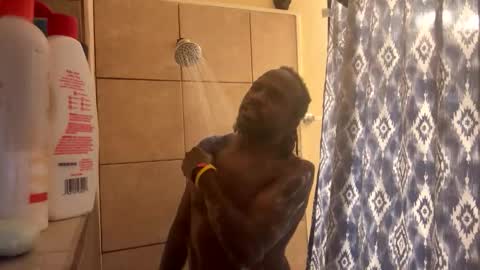 Snapshot of nixw2500 chatting on November 18, 2025, 5:12 am Pleasurenu online show from November 18, 2025, 5:12 am