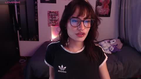 Nixxie  online show from October 6, 2025, 1:14 am