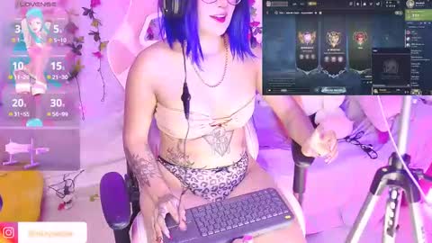 Nixy Sama online show from November 13, 2025, 12:42 am