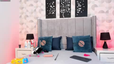 Snapshot of noa_morena chatting on November 15, 2025, 12:34 pm NATHALIA MORENO online show from November 15, 2025, 12:34 pm