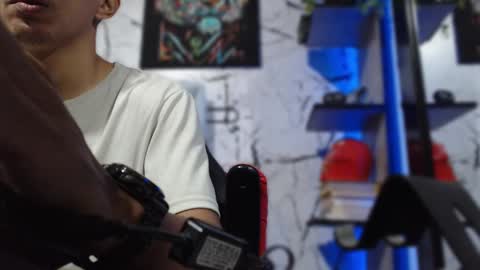 Sebastian online show from February 16, 2025, 4:09 am