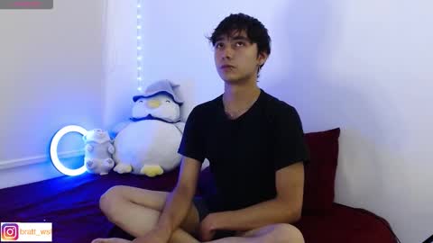 Snapshot of noah_blaze chatting on December 18, 2025, 4:51 am Noah Blaze online show from December 18, 2025, 4:51 am