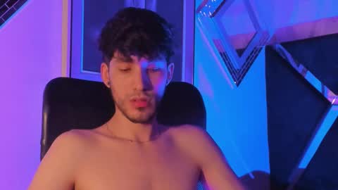 Noah Brigth online show from December 3, 2025, 1:02 am