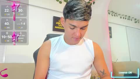 Snapshot of noah_carter66 chatting on November 22, 2025, 12:48 pm noah online show from November 22, 2025, 12:48 pm