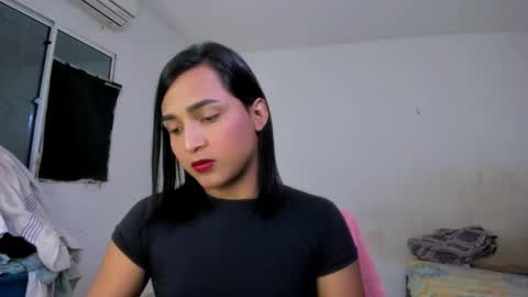Snapshot of noah_cute18 chatting on March 7, 2025, 10:43 pm Noah online show from March 7, 2025, 10:43 pm
