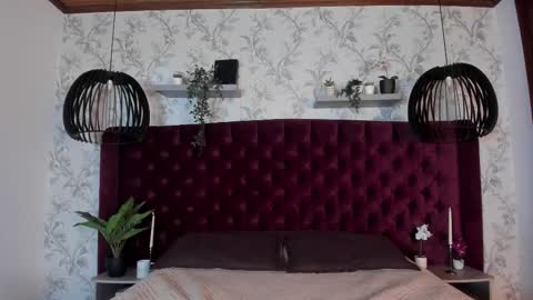 noah_dupont_ online show from November 21, 2025, 11:42 am