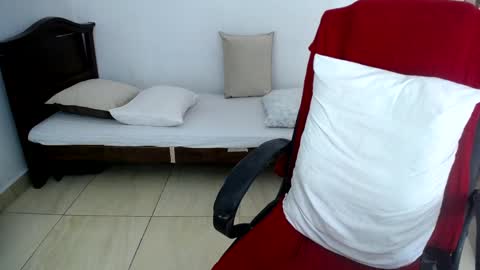 Snapshot of noah_ferrari8 chatting on December 10, 2024, 11:22 am noah_ferrari8 online show from December 10, 2024, 11:22 am