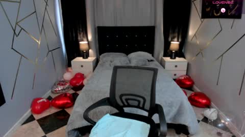 noah_smith04 online show from February 16, 2025, 3:38 pm