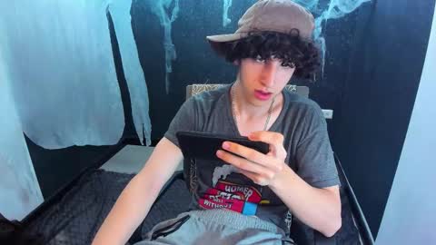 Snapshot of noah_sokolov chatting on October 18, 2025, 7:03 pm noah_sokolov online show from October 18, 2025, 7:03 pm