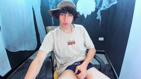 Snapshot of noah_sokolov chatting on October 25, 2025, 4:13 pm noah_sokolov online show from October 25, 2025, 4:13 pm