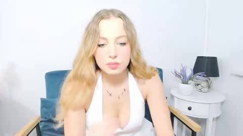 Snapshot of noahpretty chatting on November 17, 2025, 3:40 pm noahpretty online show from November 17, 2025, 3:40 pm