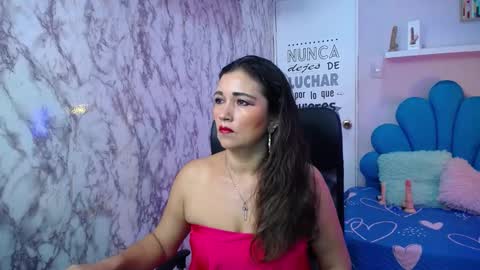 Snapshot of noelia_milfs chatting on October 11, 2025, 8:51 pm noelia_milfs online show from October 11, 2025, 8:51 pm