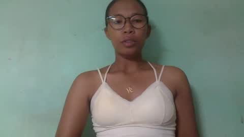 Snapshot of noellah chatting on March 2, 2025, 4:28 am noellah online show from March 2, 2025, 4:28 am