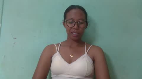 Snapshot of noellah chatting on March 2, 2025, 7:32 am noellah online show from March 2, 2025, 7:32 am